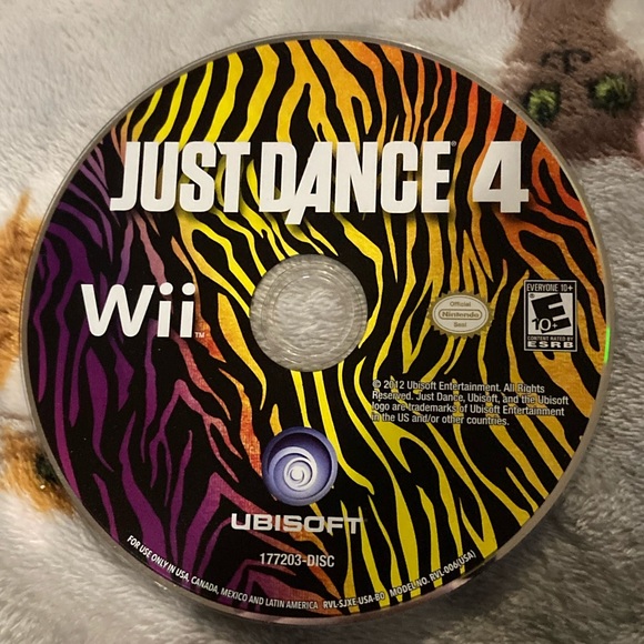 Just dance 4 Wii - Picture 2 of 4